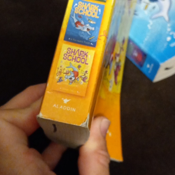 Children's books - Picture 2 of 2